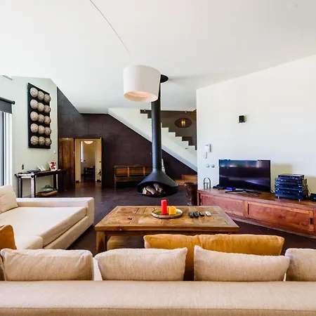 Ferragudo Premium - Heatable Pool & River Views Villa