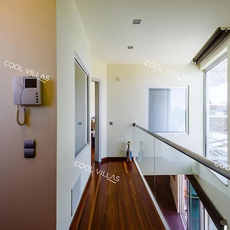 Premium - Heatable Pool & River Views *