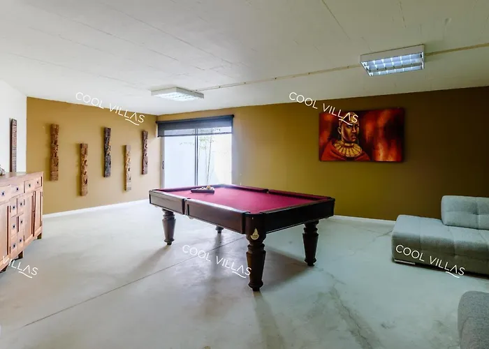 Premium - Heatable Pool & River Views Villa *