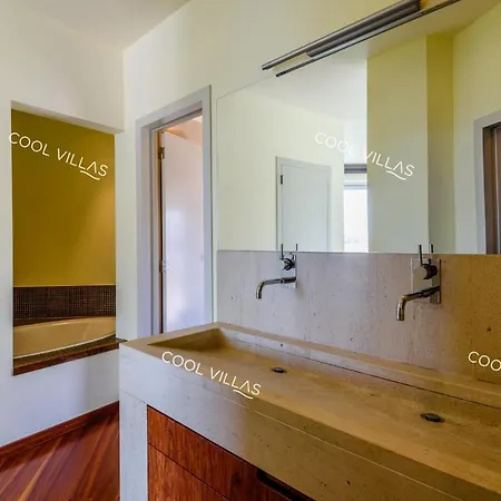 Premium - Heatable Pool & River Views Феррагуду